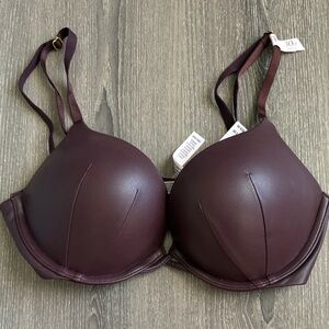 NWT Victoria's Secret Very Sexy Faux Leather 30D Push Up Bra